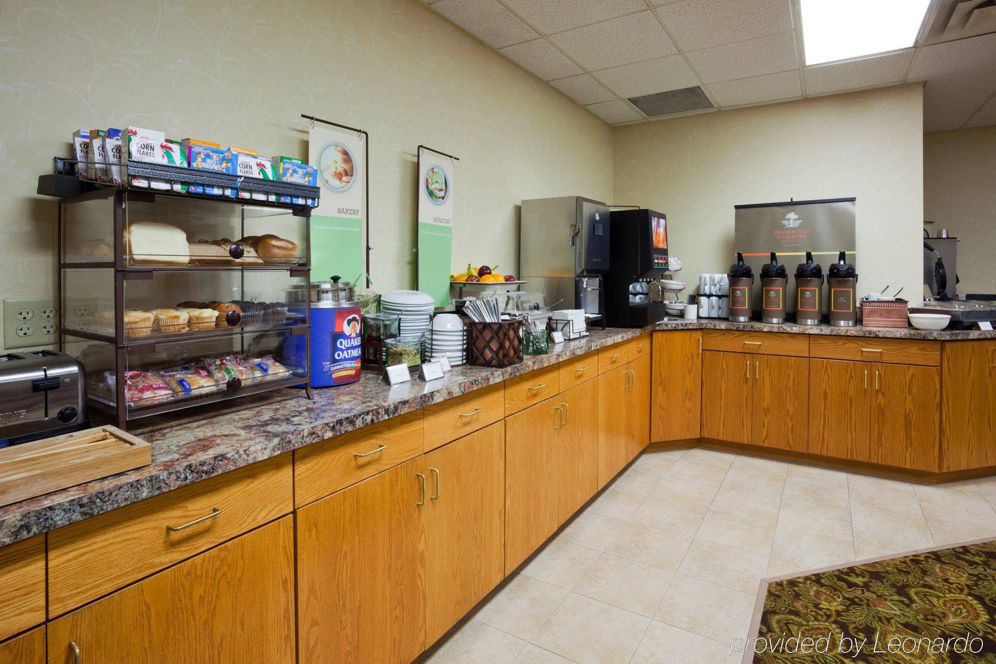 Country Inn & Suites By Radisson, Watertown, Sd Екстер'єр фото