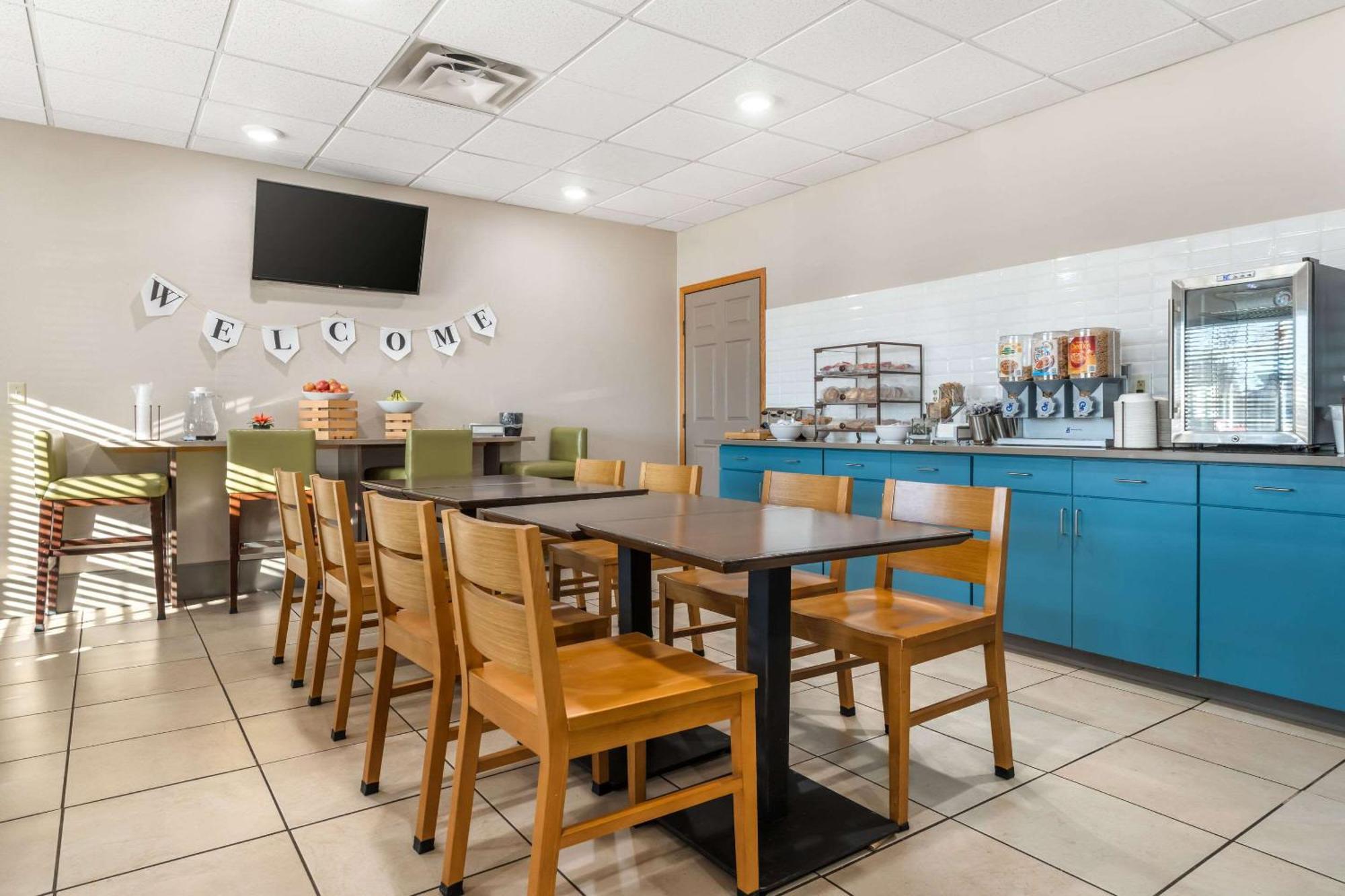 Country Inn & Suites By Radisson, Watertown, Sd Екстер'єр фото