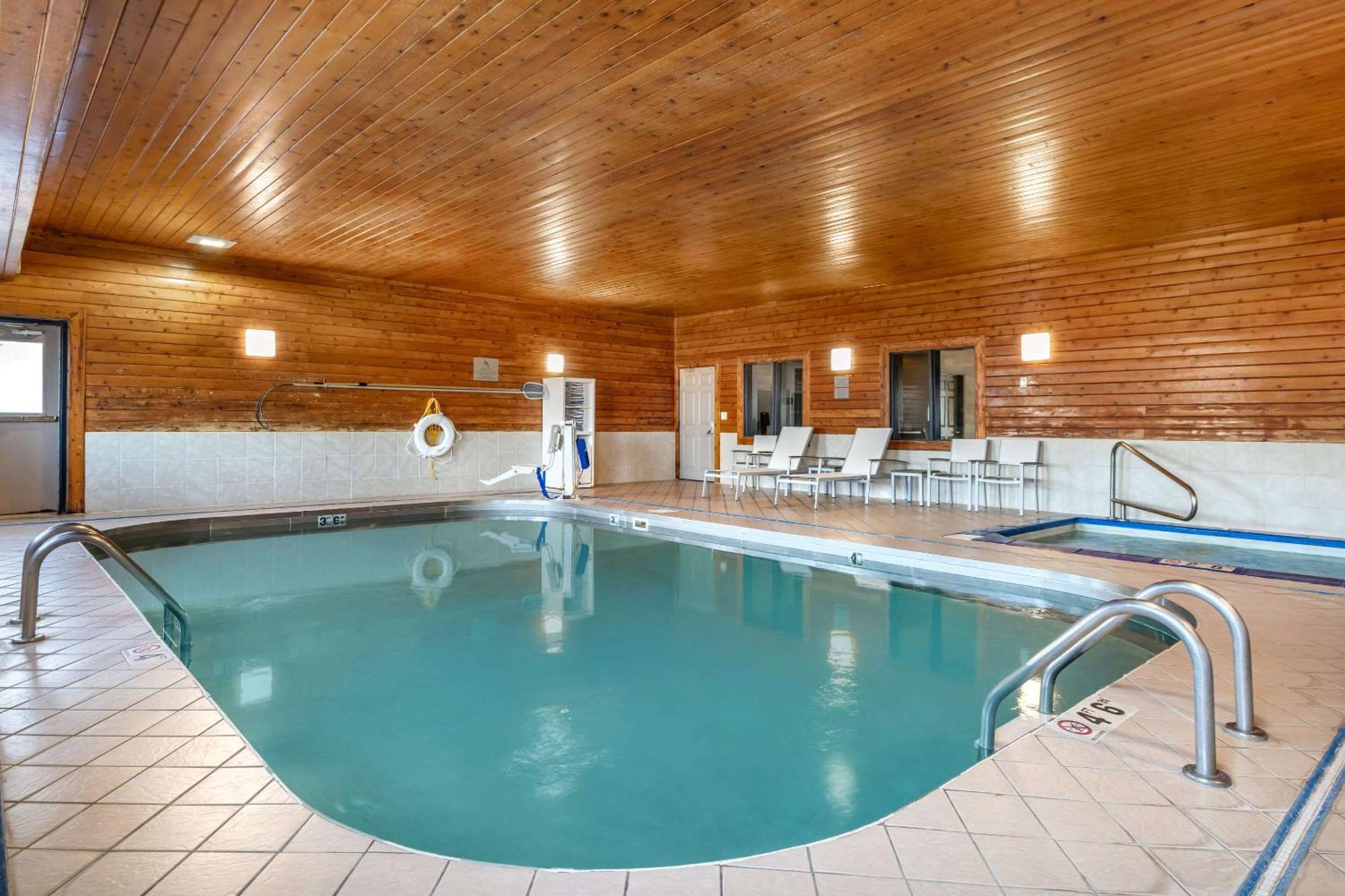 Country Inn & Suites By Radisson, Watertown, Sd Екстер'єр фото