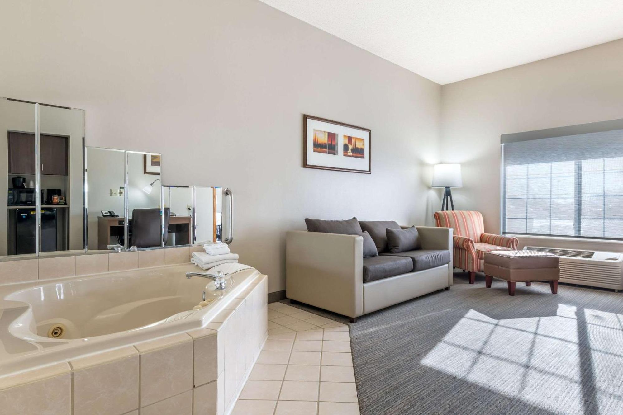 Country Inn & Suites By Radisson, Watertown, Sd Екстер'єр фото
