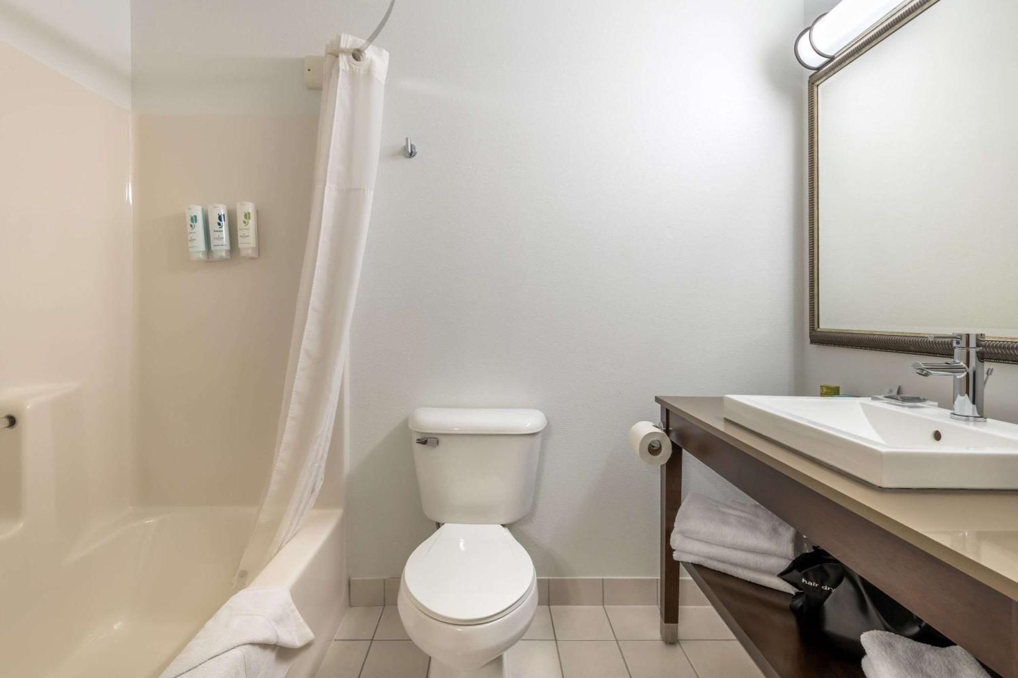 Country Inn & Suites By Radisson, Watertown, Sd Екстер'єр фото
