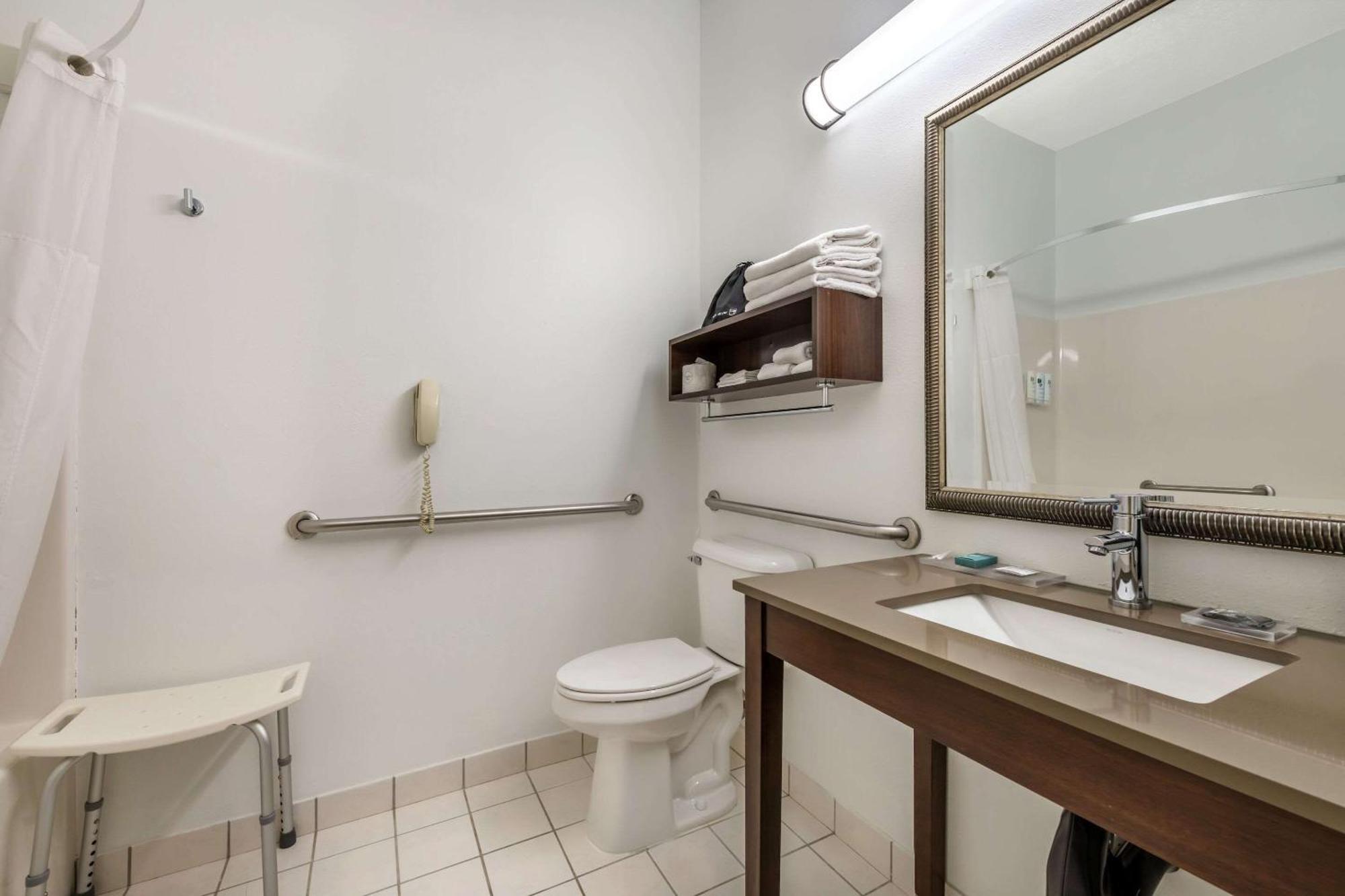 Country Inn & Suites By Radisson, Watertown, Sd Екстер'єр фото