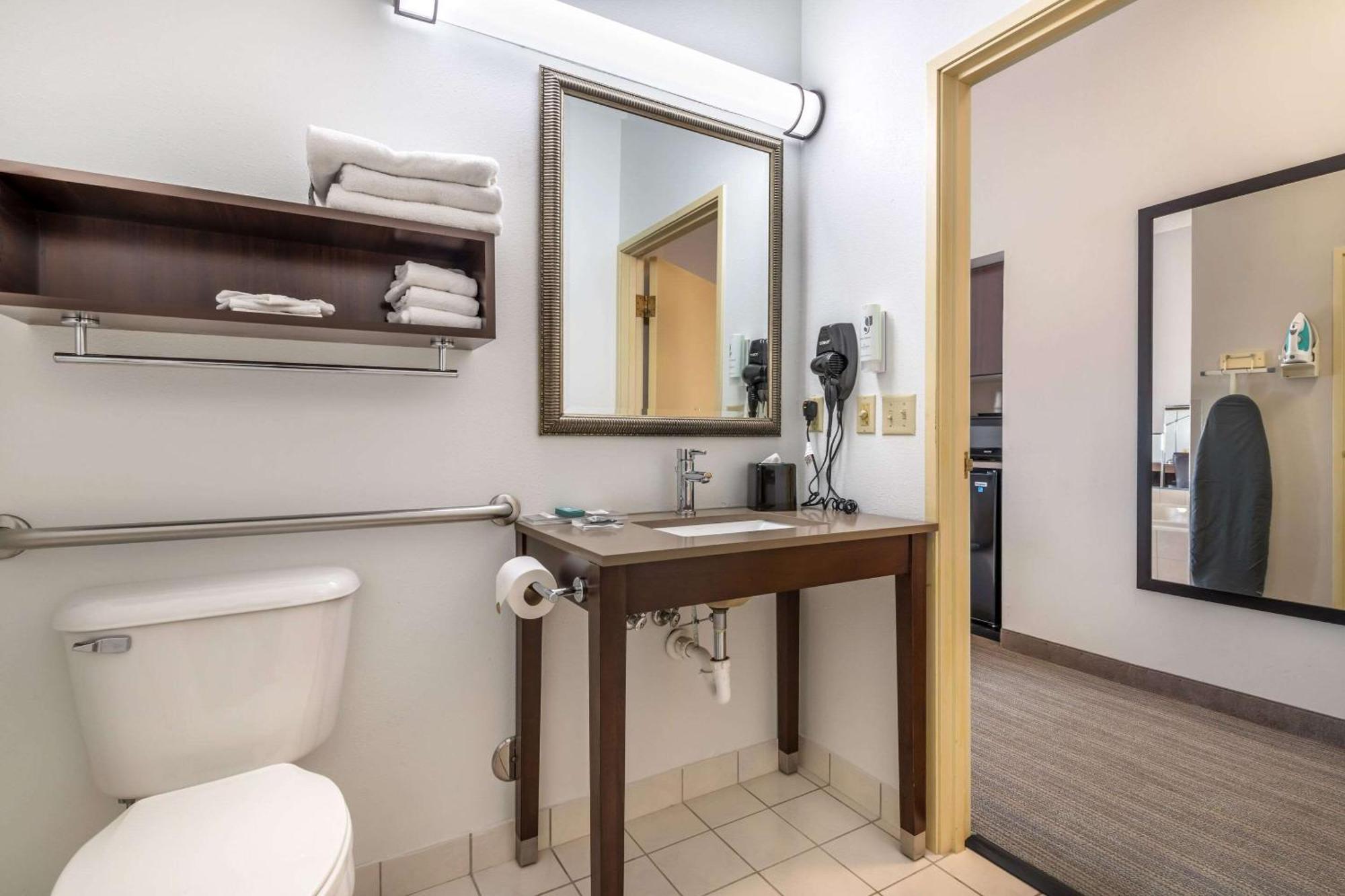 Country Inn & Suites By Radisson, Watertown, Sd Екстер'єр фото