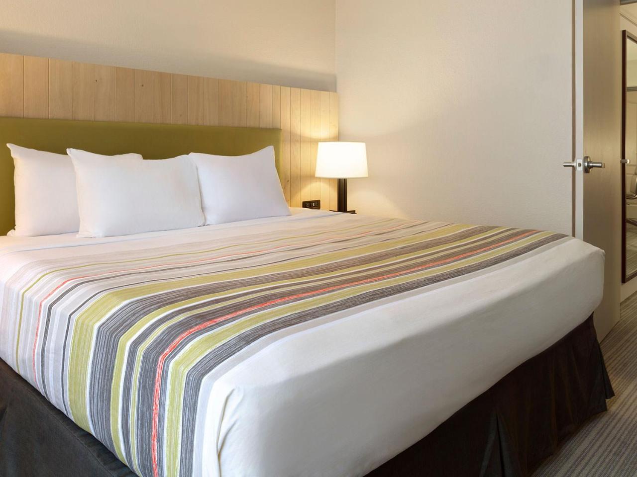Country Inn & Suites By Radisson, Watertown, Sd Екстер'єр фото